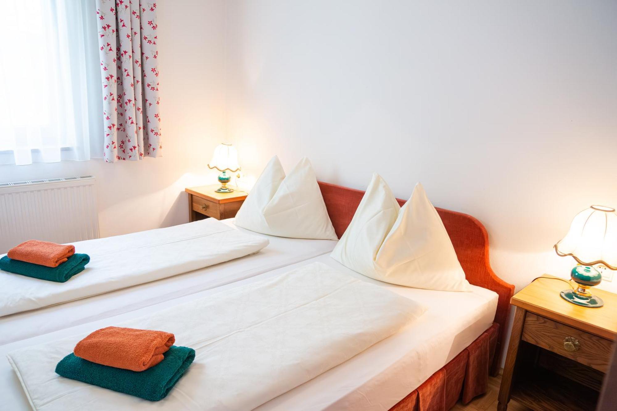 Seebad Appartements Saint Wolfgang エクステリア 写真