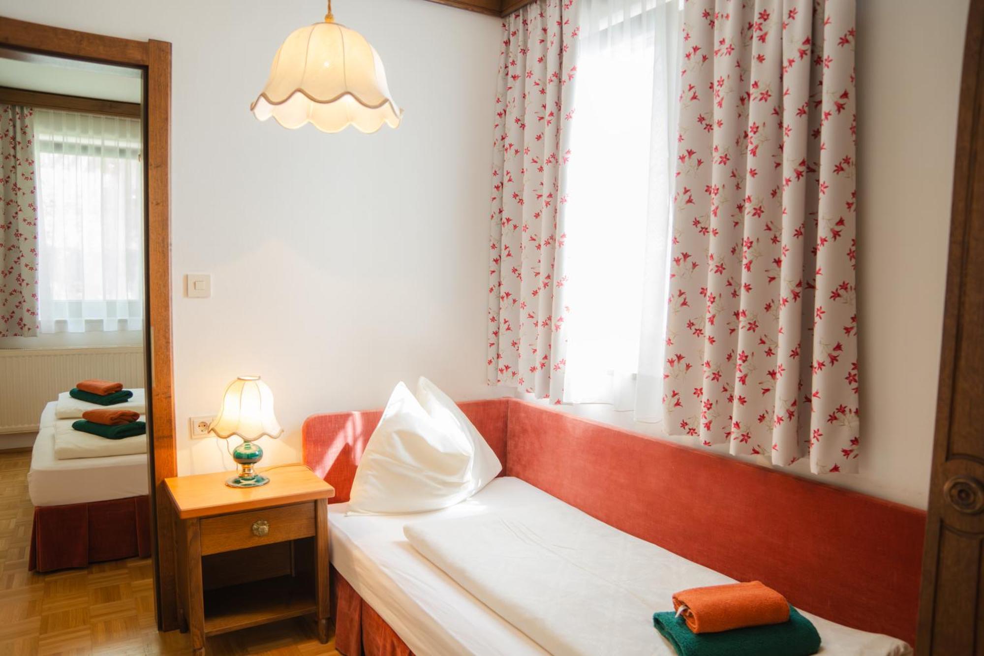 Seebad Appartements Saint Wolfgang エクステリア 写真